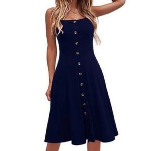 🆕 2/$20 🛍 Button Front Dress with Peekaboo Back